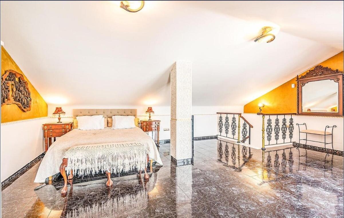 Majestic Villa By The Beach Heated Private Pool & Jacuzzi Benalmádena Exterior photo